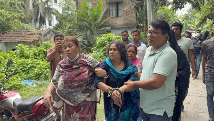 যশোরে বেড়াতে এসে মাকে হত্যার অভিযোগ মেয়ের বিরুদ্ধে
